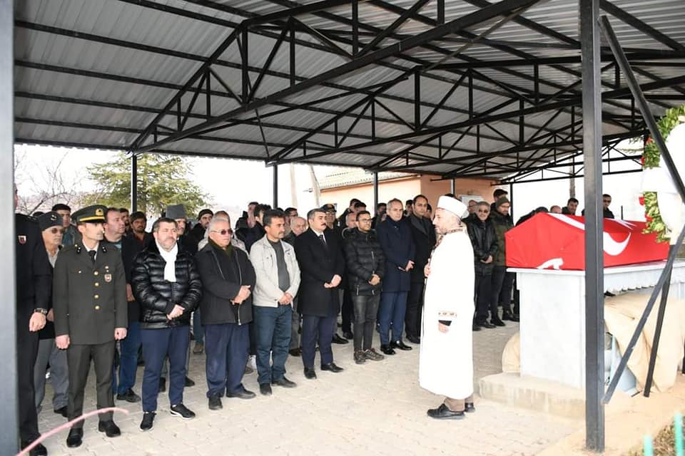 Kaymakam Deniz Pişkin Kıbrıs Gazisi Mustafa Aydemir'in Cenaze Törenine Katıldı