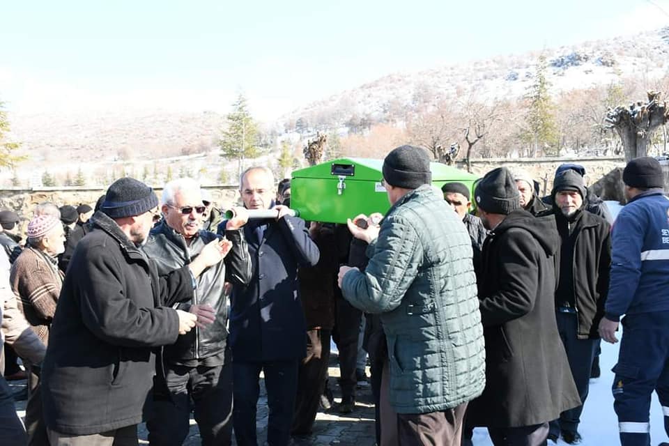 Kaymakam Deniz Pişkin Merhum Süleyman Özkan'ın Cenaze Namazına Katıldı