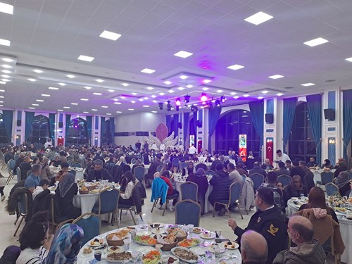 Şehit Aileleri ve Gaziler Onuruna İftar Programı Düzenlendi